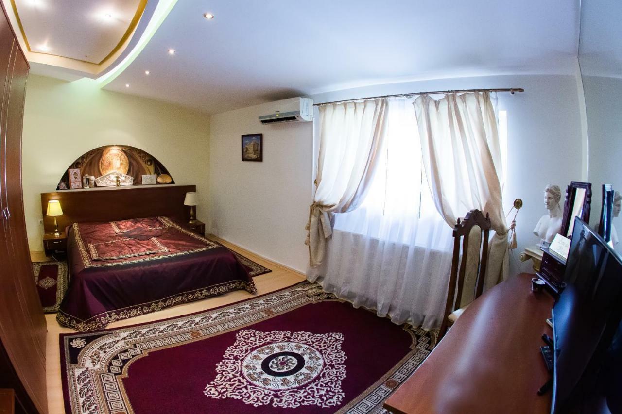 Hotel Roco Izvin Exterior photo